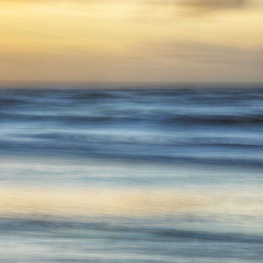 Dreamy Golden Seascape — Canvas